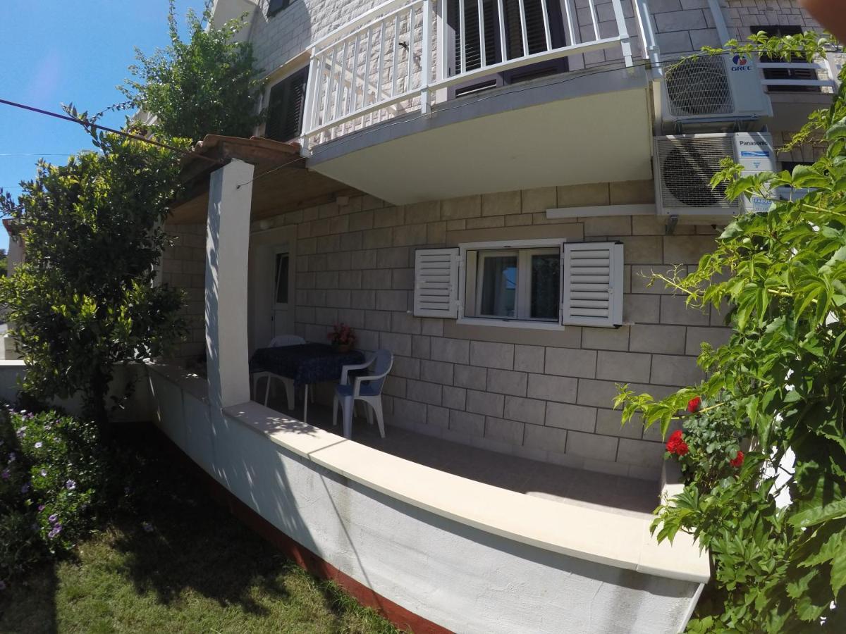 Apartmani Tanja Bol Exterior photo