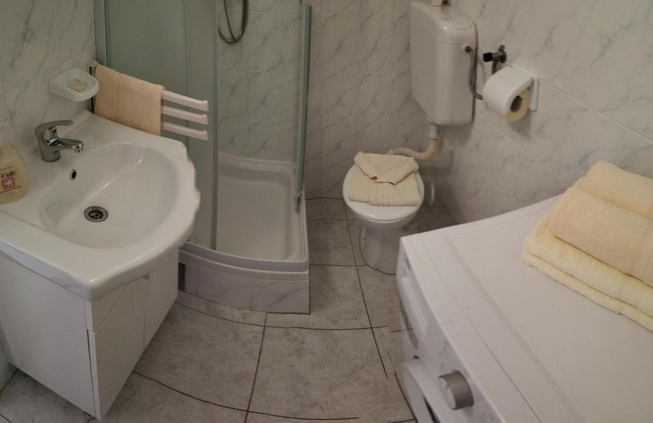 Apartmani Tanja Bol Exterior photo